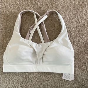 Lululemon Sports Bra - NEVER BEEN WORN!
